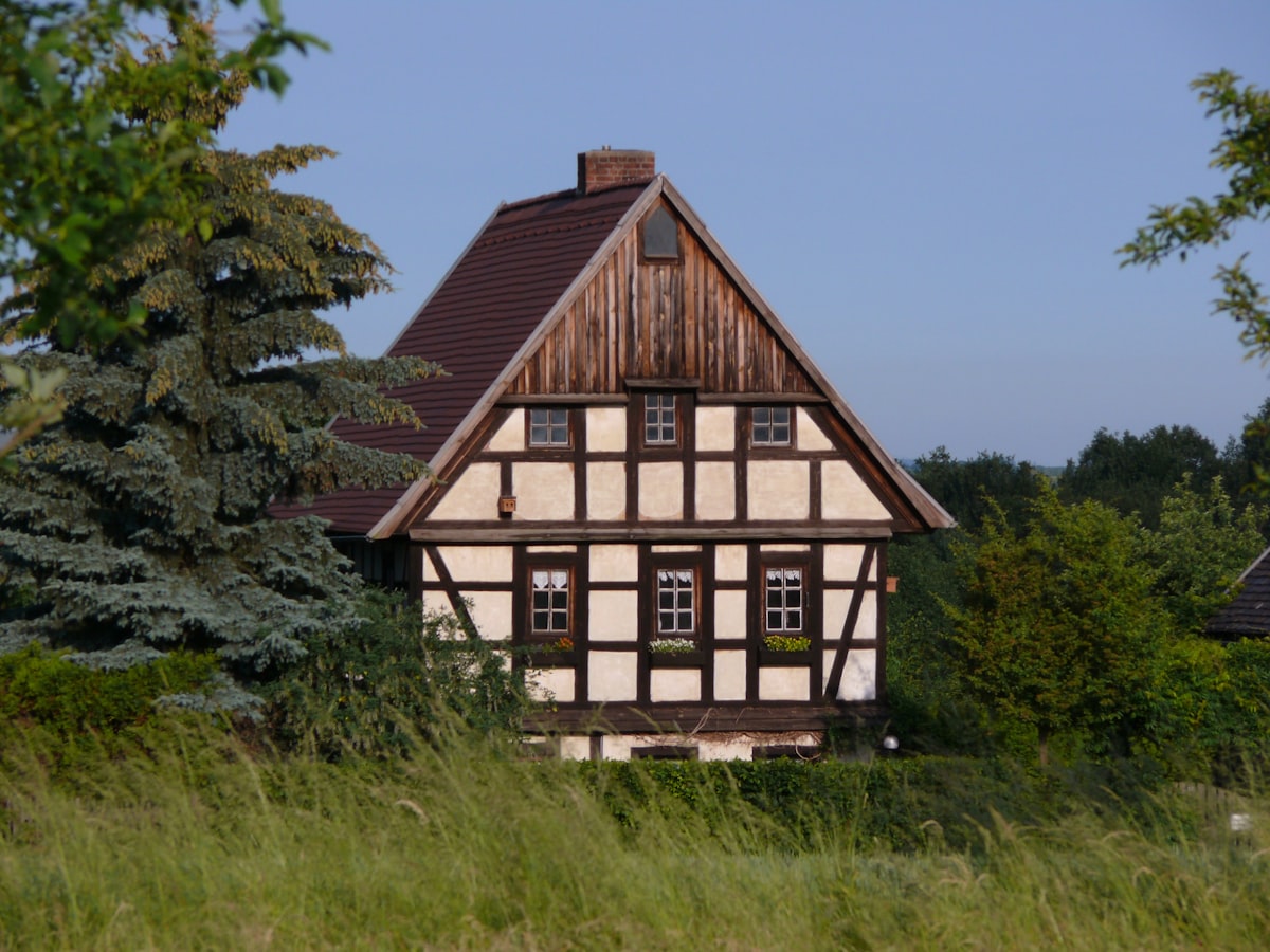 Älteres Wohnhaus im Fachwerkstil